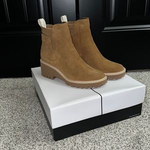 Dolce Vita Huey H2O Brown Suede Size 7 LIKE NEW